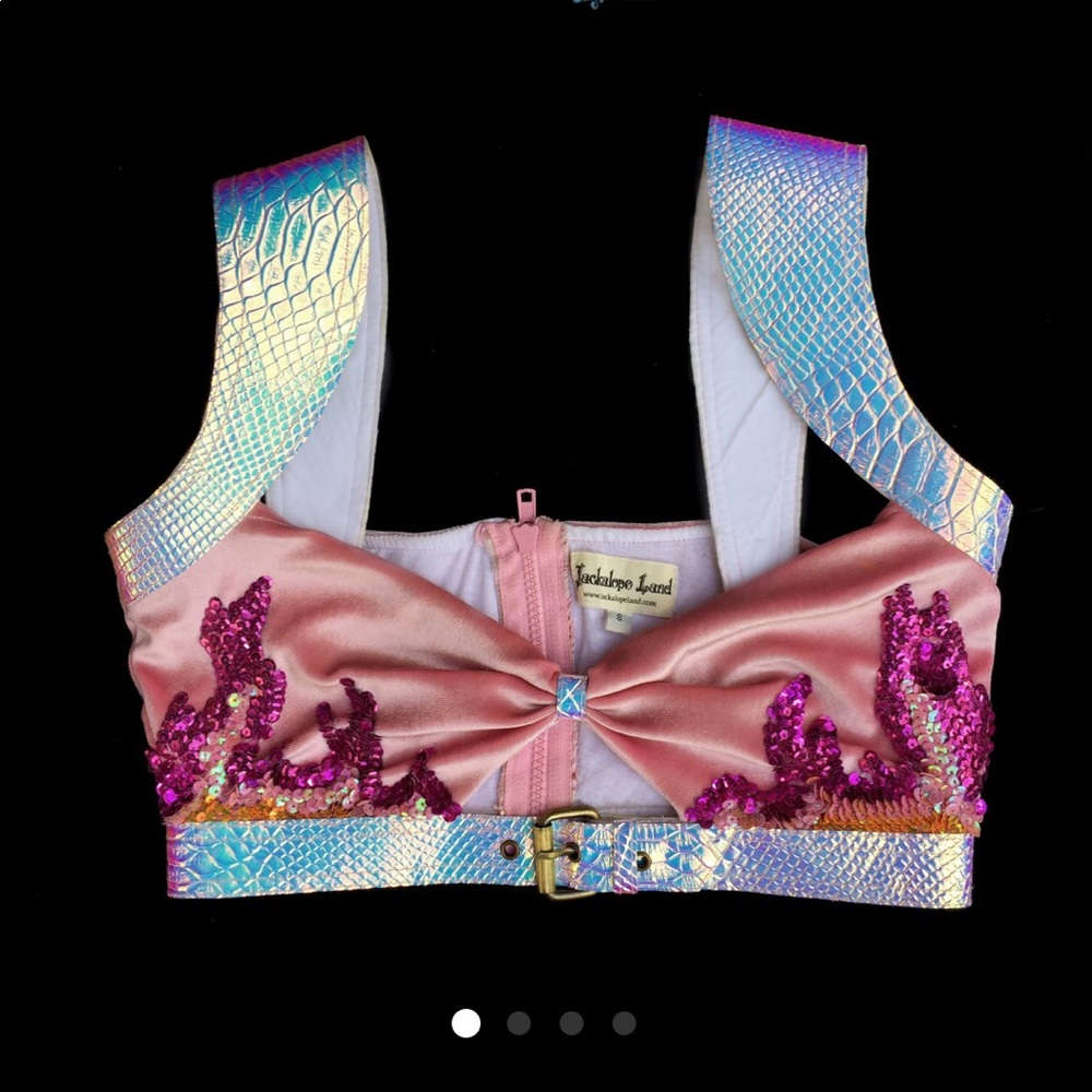 Rave Top